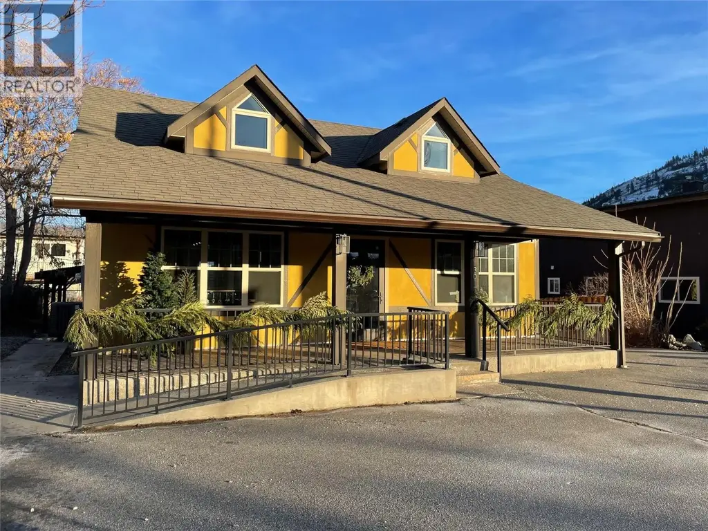 13017 Rosedale Avenue, Summerland